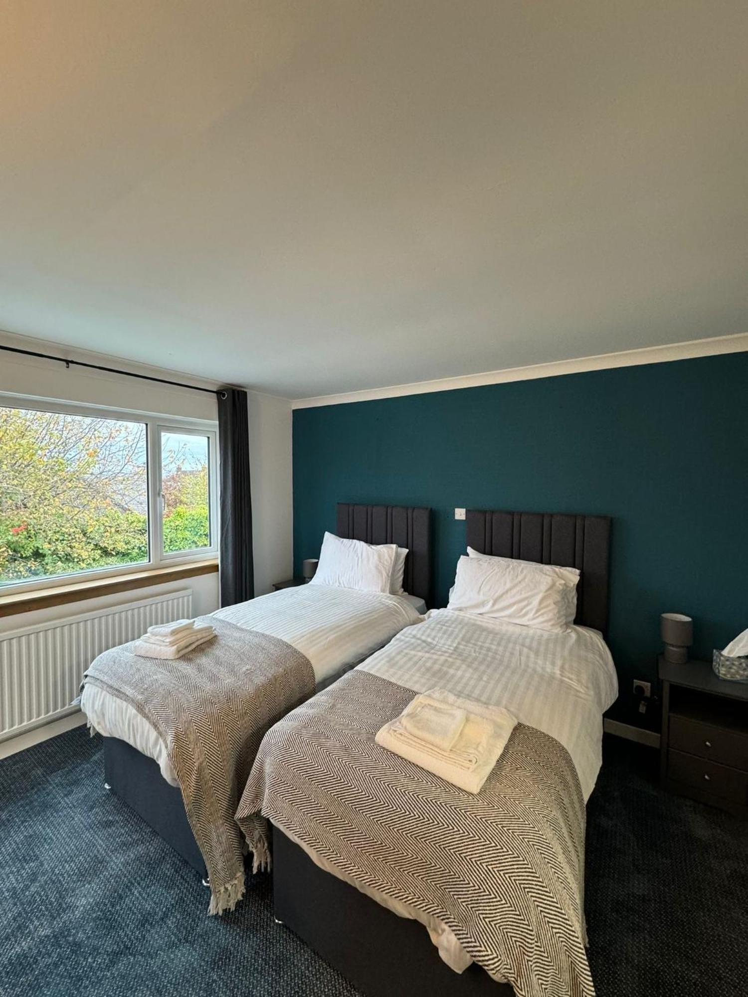 Newly Renovated Cozy Rooms In Fife Freuchie Bagian luar foto