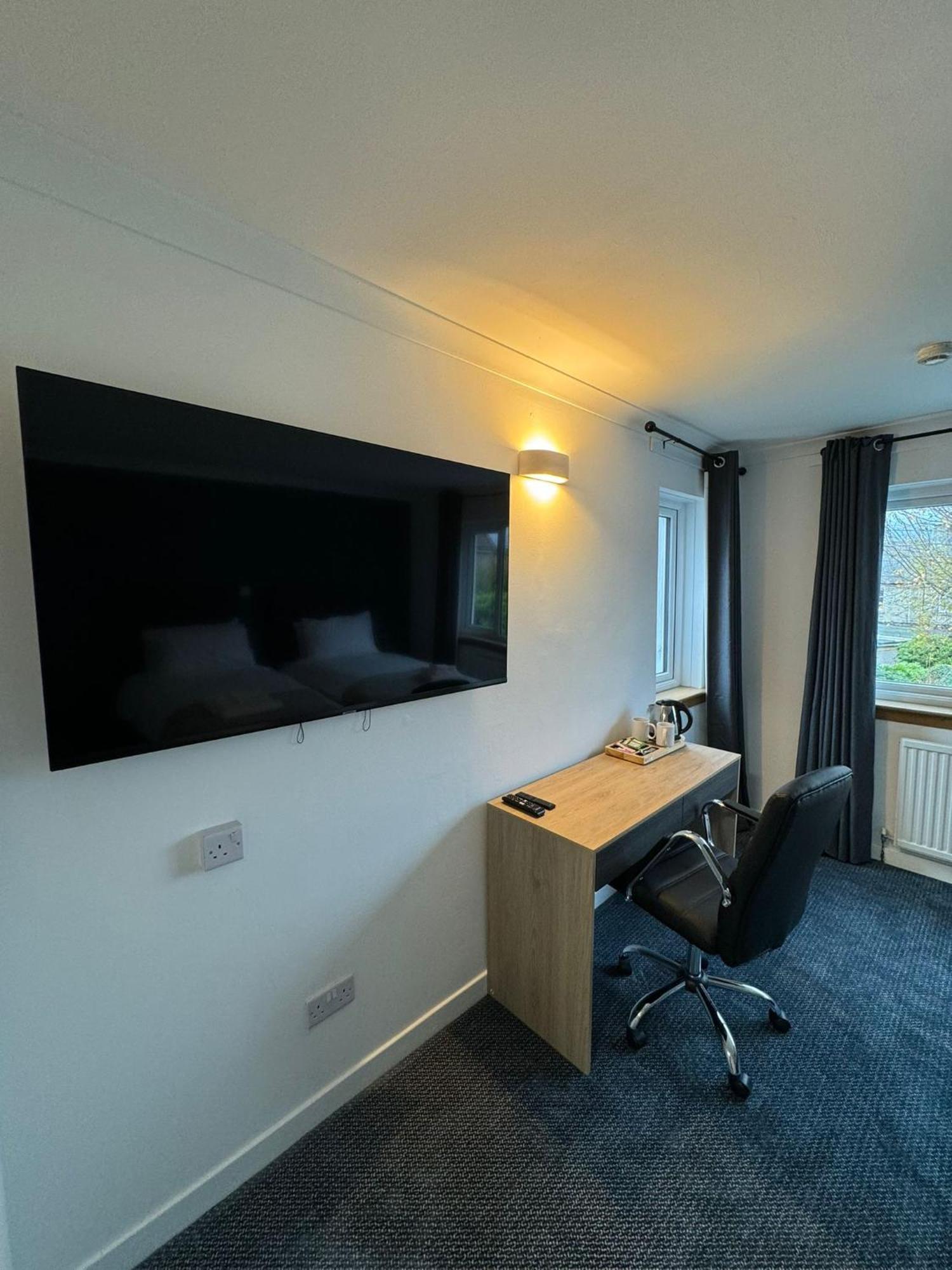 Newly Renovated Cozy Rooms In Fife Freuchie Bagian luar foto