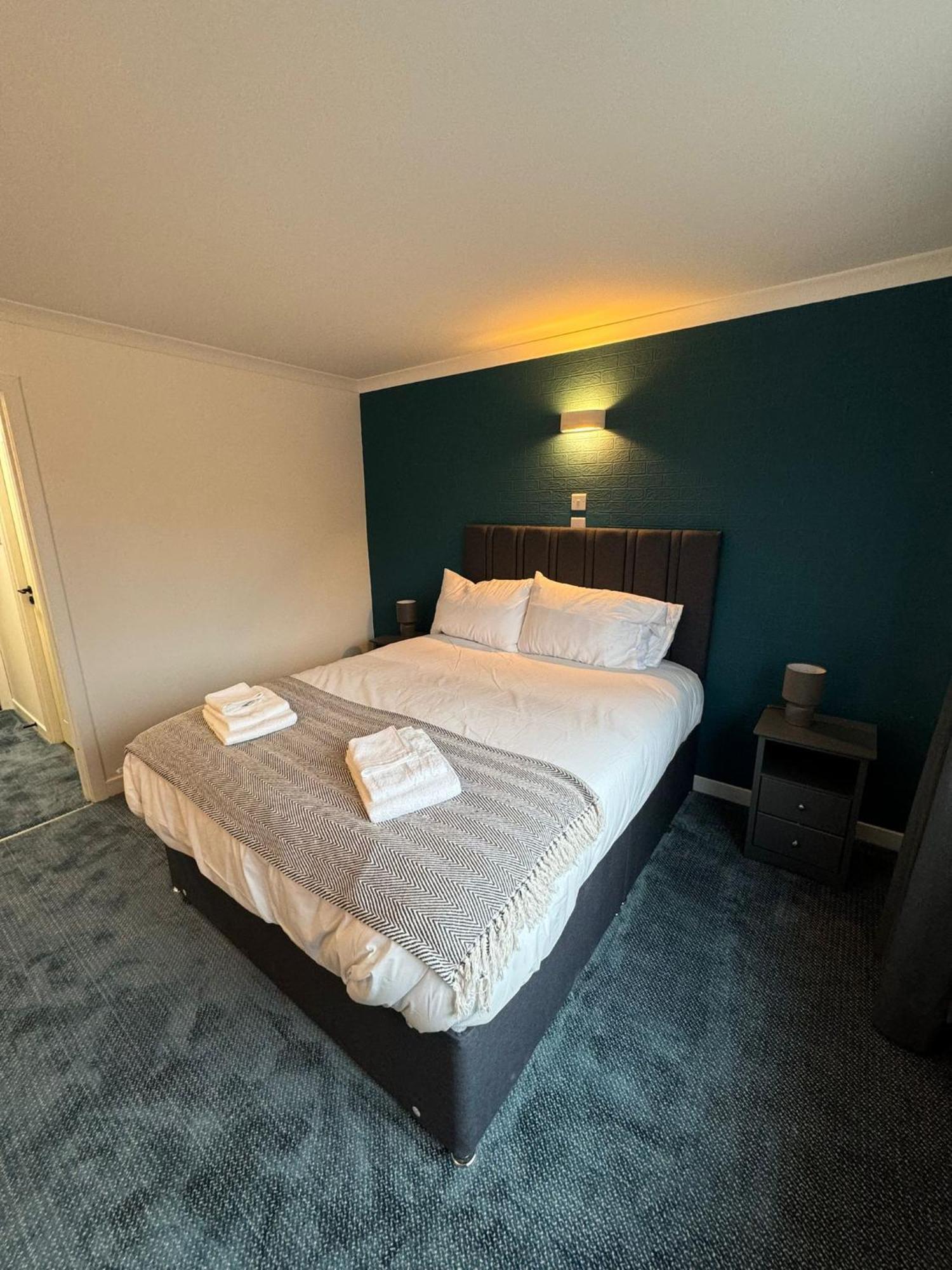 Newly Renovated Cozy Rooms In Fife Freuchie Bagian luar foto