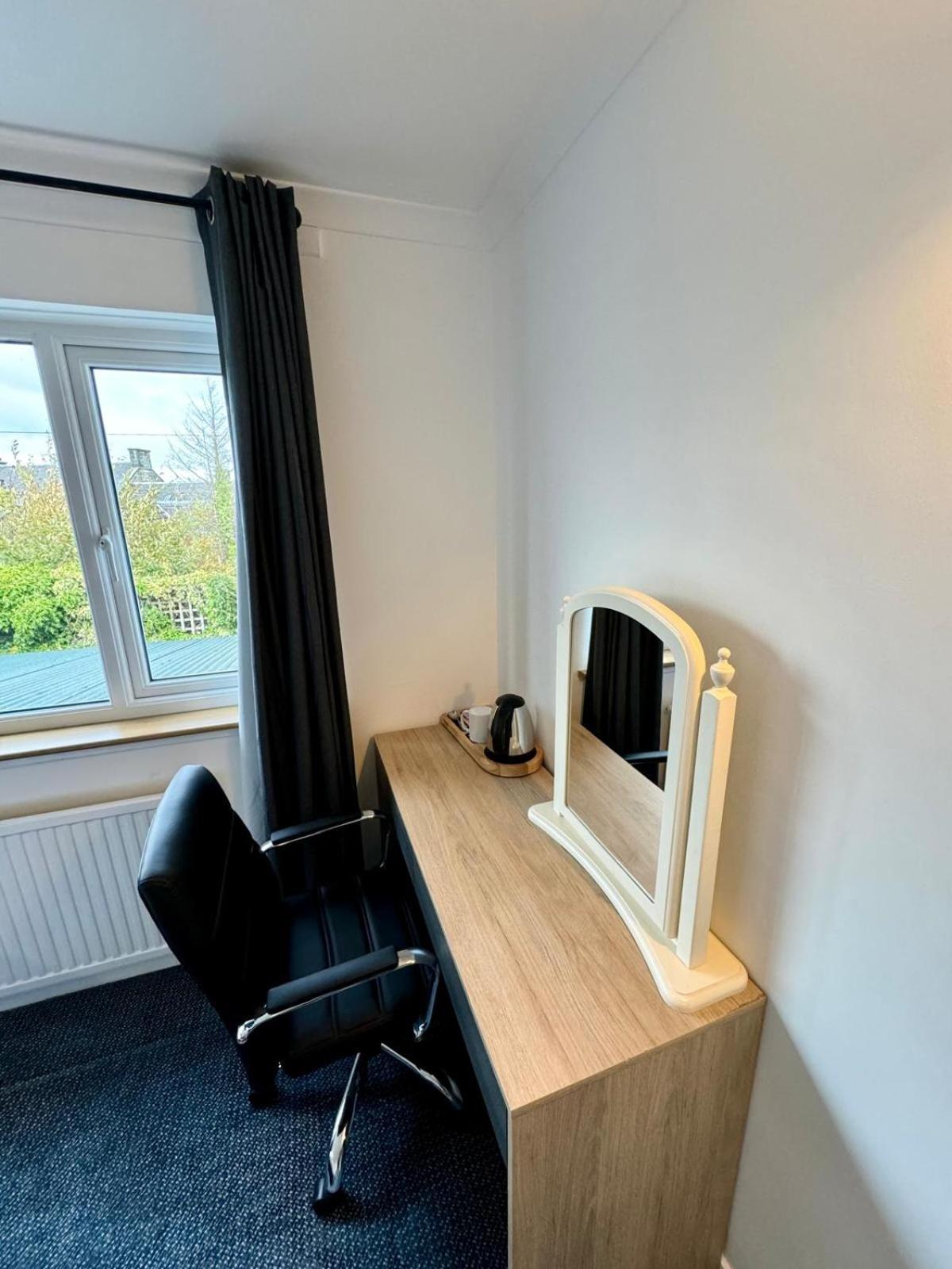 Newly Renovated Cozy Rooms In Fife Freuchie Bagian luar foto